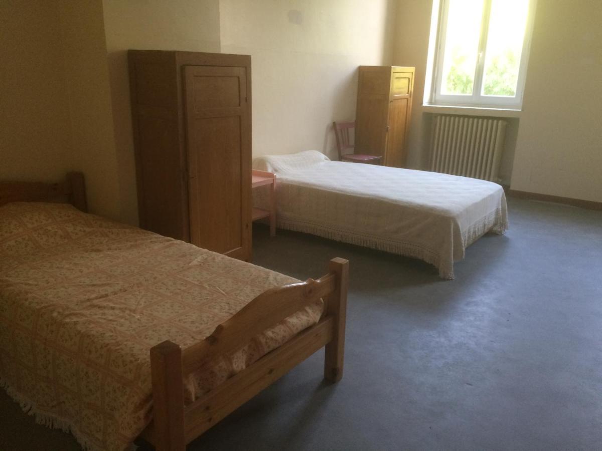Prime Combe Hostel Fontanes  Buitenkant foto